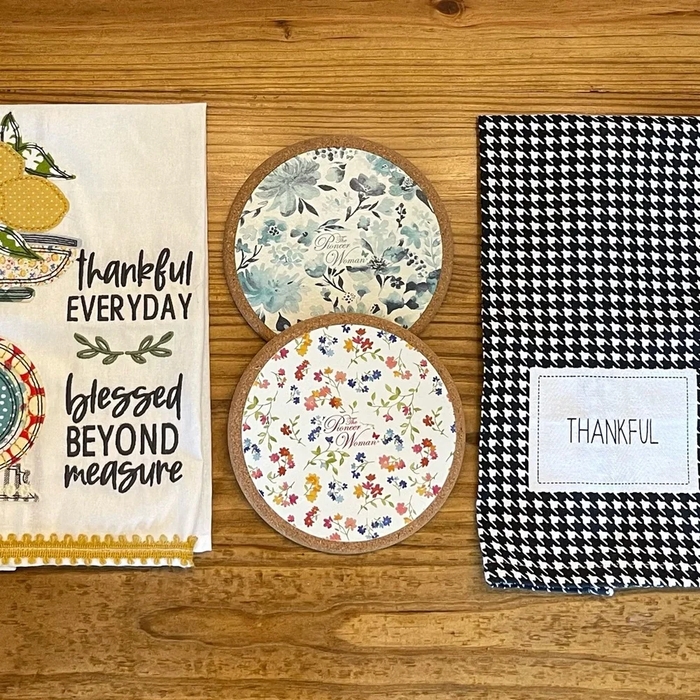 Tea Towel, Towel & Two Hot Pads